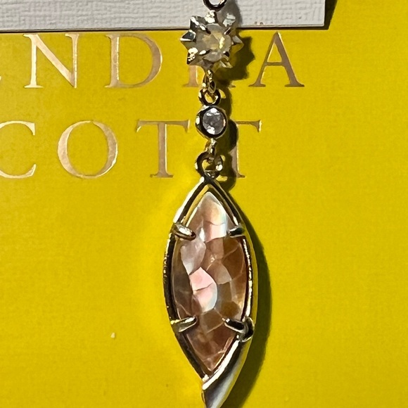 NWOT Kendra Scott Rare & Retired Lane Earrings Brown Pearl & Yellow Gold GORG! - Picture 10 of 10